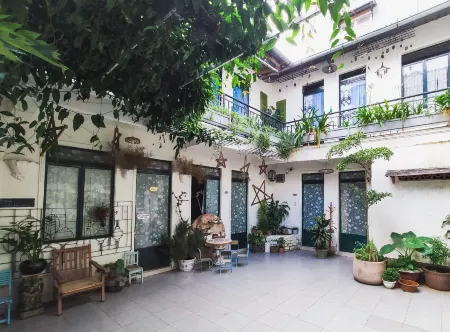 Da Lat Lemongrass - Đà Lạt Sả Отели рядом с достопримечательностью «Далатский цветочный сад»