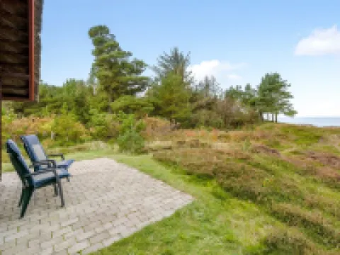 "Ingeborg" - 100m to the Fjord Hotels in Hemmet