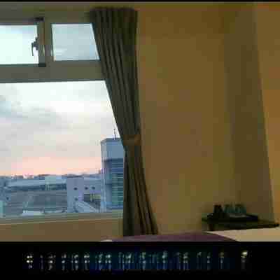 Gin Jian Commercial Hotel Rooms