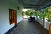 Thekkady Homes - 2-Star