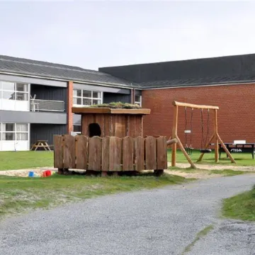 "Milly" - 100m from the Sea