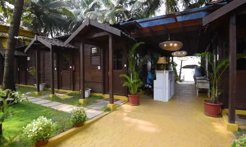 Larisa Beach Resort