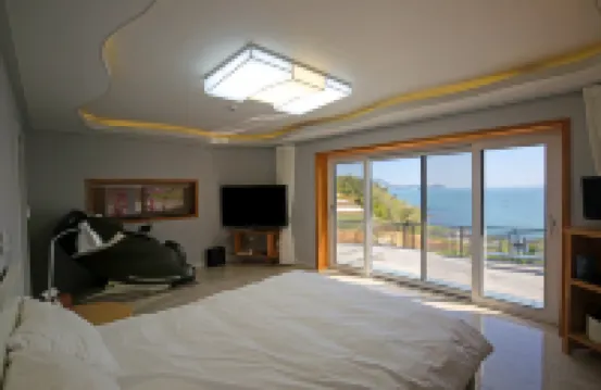 Namhae Bokkongii Seesru Ocean View Poolvilla 酒店