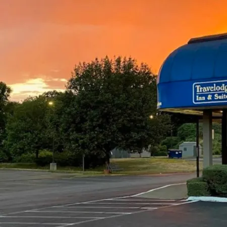 Travelodge Inn & Suites by Wyndham Albany