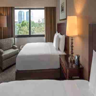 DoubleTree by Hilton Hotel Chicago - Schaumburg Rooms