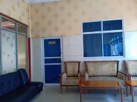 Penginapan Gedung Putih Syariah Hotels in Tuah Karya