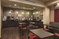 Super 8 by Wyndham Karnes City - breakfast