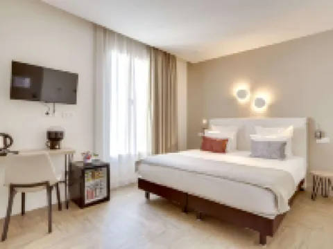 Hotel Courseine Hotels in Hauts-de-Seine