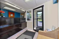 Americas Best Value Inn New London/Mystic Hotel di New London