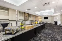 Ramada by Wyndham des Moines Airport Hotels in Des Moines
