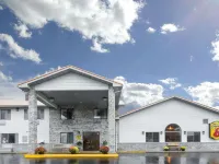 Super 8 by Wyndham Gallipolis Pt Pleasant Area Hotels in Gallia County