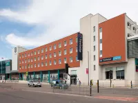 Travelodge Gloucester - parking