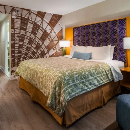Best Western Premier Toronto Airport Carlingview Hotel