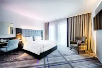 Premier Inn Wiesbaden City Centre Hotel dekat Stadtschloss