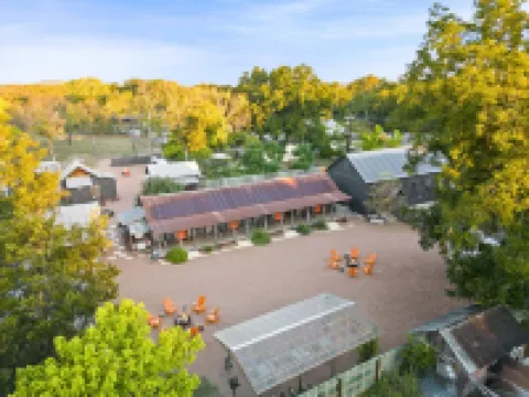 Camp Comfort Hotels in Comfort