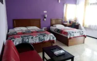 Nirwana Hotel Bojonegoro Các khách sạn ở Kalitidu