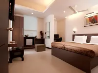 Hotel Crystal Retreat