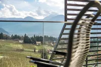 Schenna Resort - Mountain view