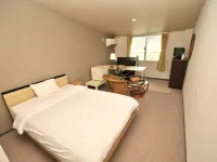 Resort House Minami Hotels in Kumejima