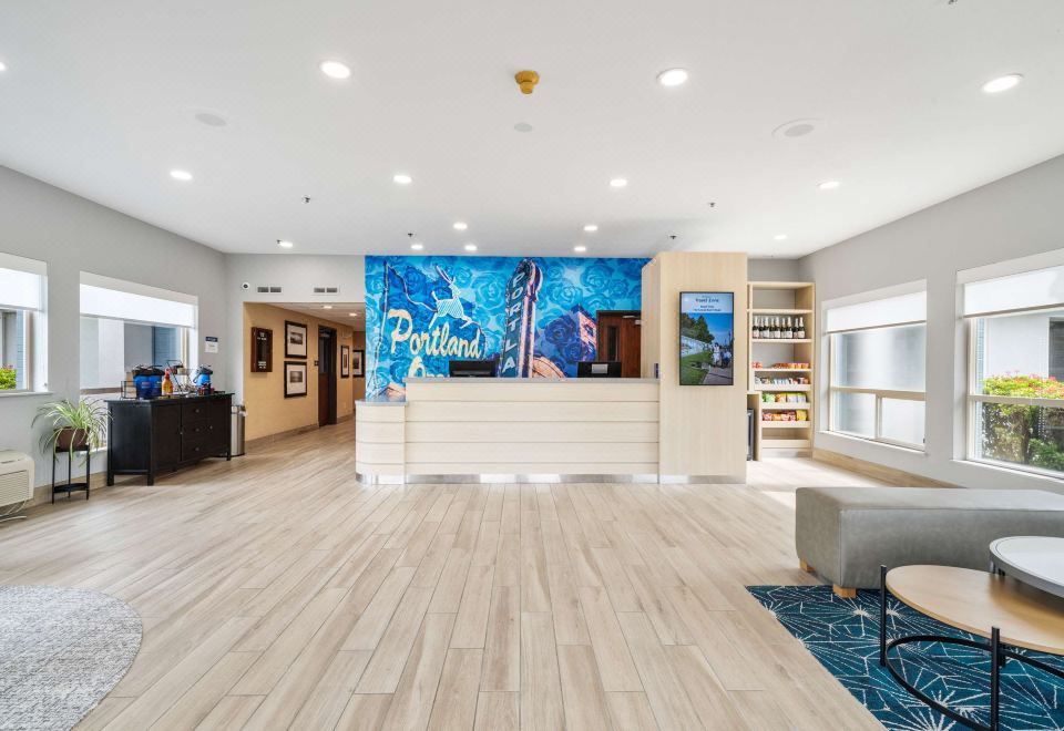 베스트 웨스턴 레이크 오스위고 호텔 & 스위트