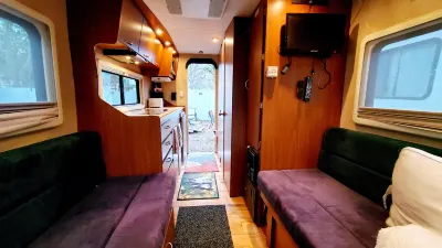 Que Luxury Camper Ct