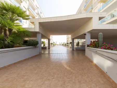 Monaco 01 Отели рядом с достопримечательностью «Aquarium Costa De Almeria»