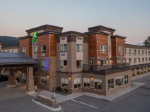 Holiday Inn Express GOLDEN-KICKING HORSE by IHG Hotels in Golden