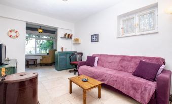 Lovely Flat Near Beach with Sea View in Buyukada - Housity