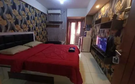 Apartment Green Lake View Ciputat by Celebrity Room