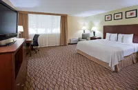 Holiday Inn BLMGTN ARPT SOUTH - MALL AREA by IHG - Gym