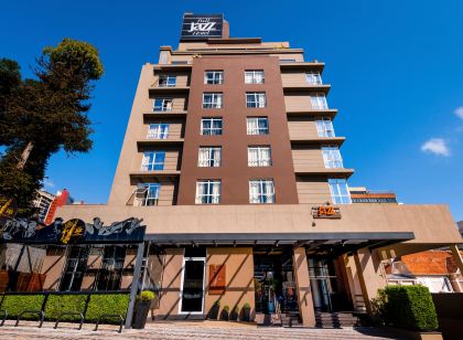 全爵士斯拉維耶羅飯店