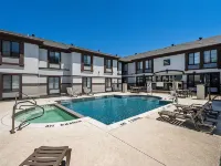 Quality Inn & Suites DFW Airport South Hotels in Irving