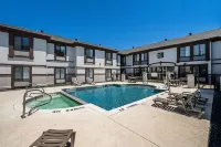Quality Inn & Suites DFW Airport South