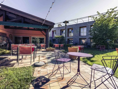 โรงแรมเมอร์เคียว บูร์ก-ก็อง-เบรส