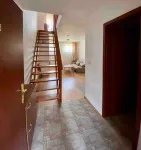 1br Homey Two Floor Apartment - 200mbps Wi-fi Hôtels à : 
