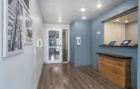 WoodSpring Suites Austin Northwest - Bathtub