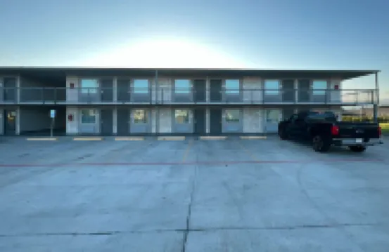 Super 8 by Wyndham Sulphur South Hotels in 