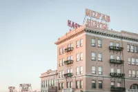English Hotels in Tonopah