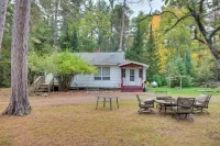 Peaceful Saint Germain Home w/ Fire Pit! - WiFi