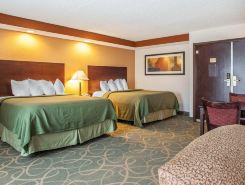 Quality Suites Milwaukee Airport