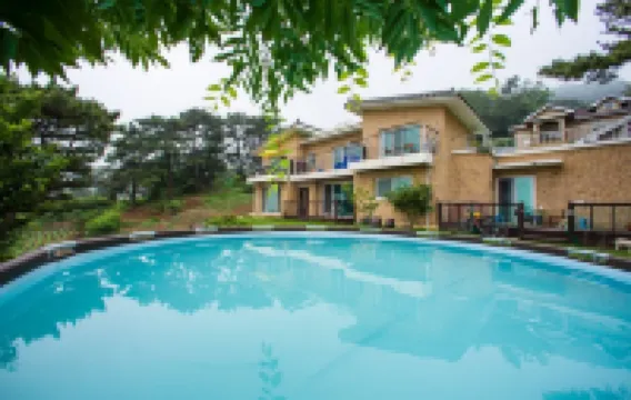 Ganghwado Ari House Pension