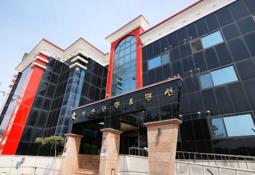 태안 럭스펜션텔의 침실 내부 사진