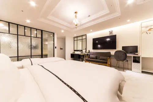 Hwaseong Habibi Drive-in Motel