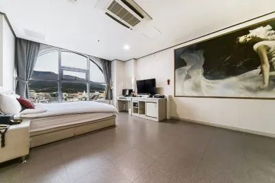 Changwon Jinhae Top Hotels near Jinhae Station