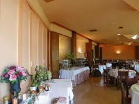Hotel Rey Sancho Ramírez Somontano SL فنادق في Barbastro