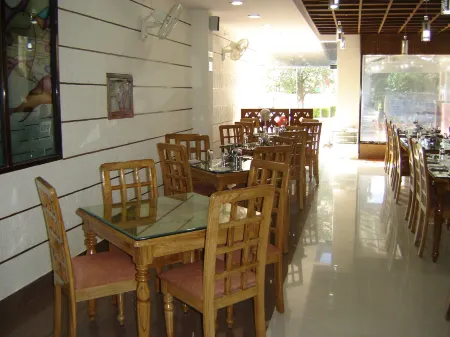 Hotel Landmark Отели в г. Хардвар