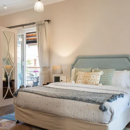 Elivaas 4 BHK with Pvt Pool & Terrace - Opalys