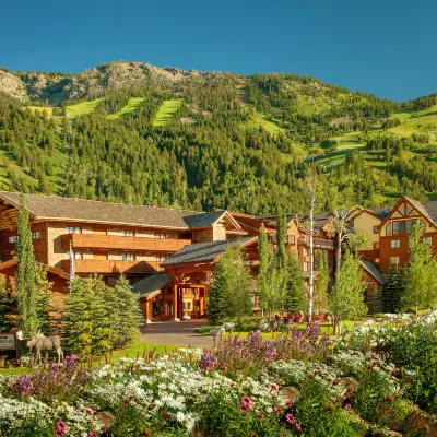 Faraway Jackson Hole Hotels near Bridger Gondola