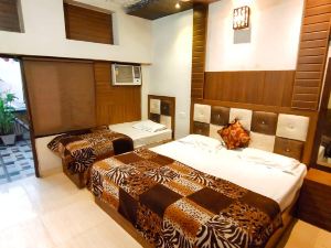 Hotel Revoli Amritsar Walking Distance from Golden Temple