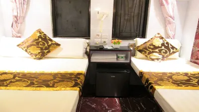 Pay-less Guest House A9 Hotels in 